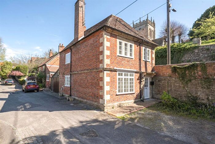 3 Bedroom Detached House For Sale In Duck Street, Potterne, SN10