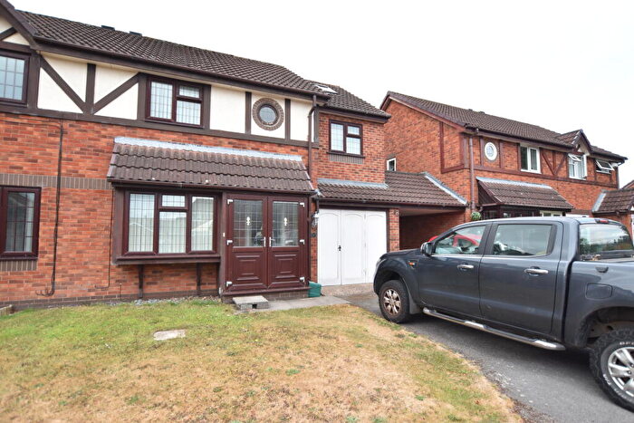 4 Bedroom Semi-Detached House To Rent In Briarswood, New Rhosrobin, Rhosrobin, Wrexham, LL11