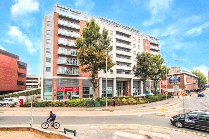 1 Bedroom Flat To Rent In Wilmington Close, Watford, WD18