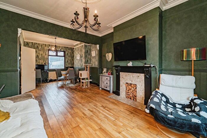 5 Bedroom Terraced House For Sale In Great North Road, Milford Haven, Pembrokeshire, SA73