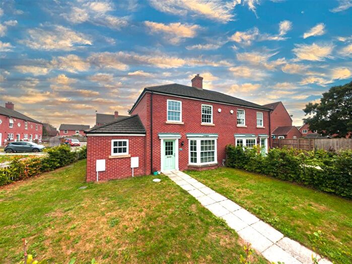 3 Bedroom Semi-Detached House For Sale In Huntington Road, York, YO31