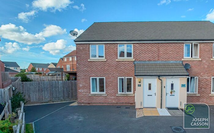 3 Bedroom Semi Detached House For Sale In Hamilton Drive, Bridgwater, TA6