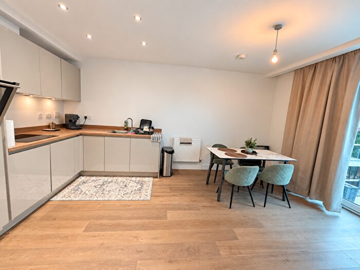1 Bedroom Flat To Rent In Knoll Rise, Orpington, BR6