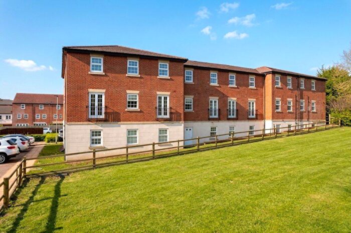 2 Bedroom Flat To Rent In Horse Fair Lane, Rothwell, Kettering, Northamptonshire, NN14