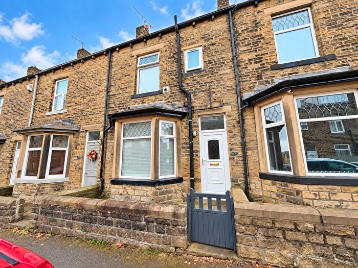 3 Bedroom Terraced House To Rent In Mannville Grove, Keighley, BD22