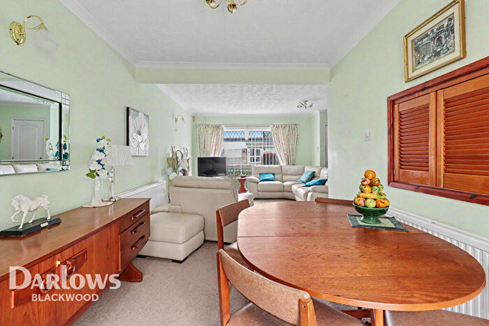 3 Bedroom Semi-Detached House For Sale In Crown Lane, Blackwood, NP12