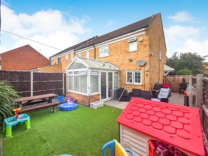 3 Bedroom End Of Terrace House For Sale In Beatrice Street, Kempston, Bedford, MK42