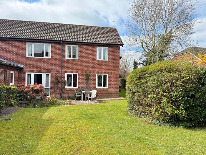 2 Bedroom Apartment For Sale In Terrace Road South, Binfield, RG42