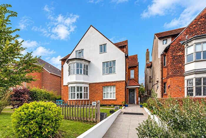 2 Bedroom Flat For Sale In Boscobel Road, St Leonards-On-Sea, TN38