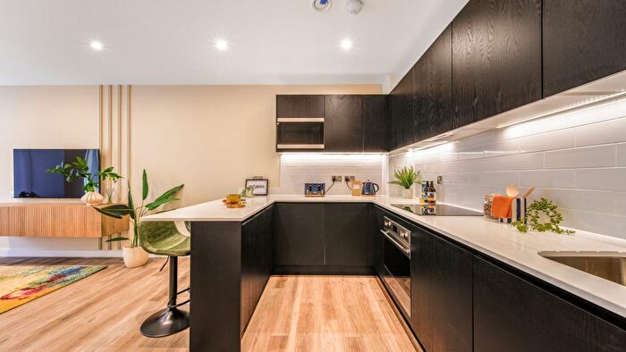 2 Bedroom Flat For Sale In Hepscott Road, Hackney, E9