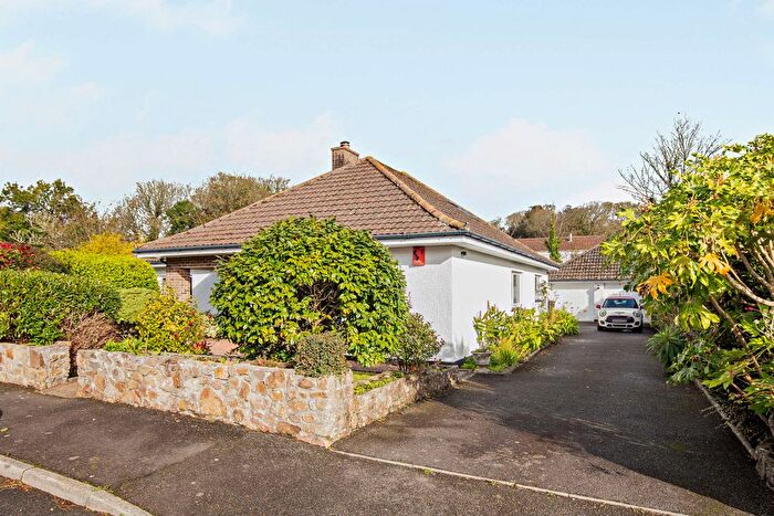 6 Bedroom Detached House For Sale In Ridgevale Close, Penzance, TR18