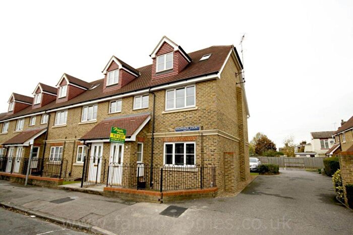2 Bedroom Maisonette To Rent In Gazehill Avenue, Sittingbourne, Kent, ME10