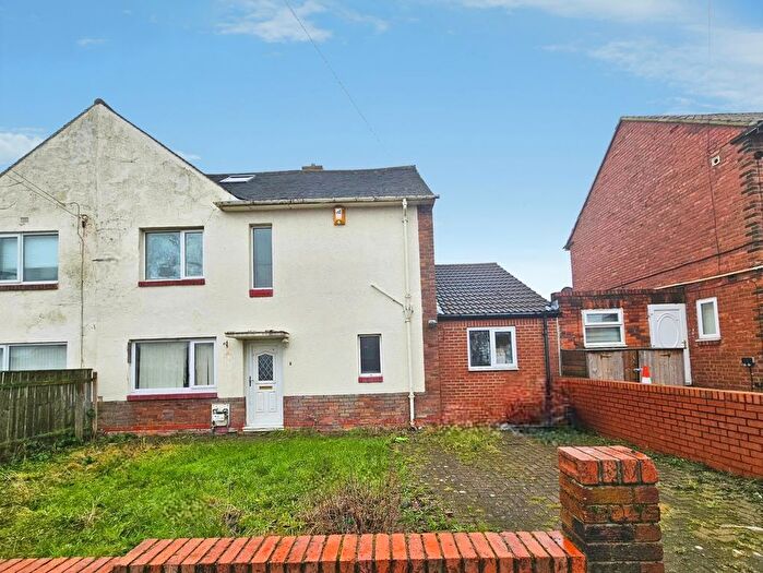 3 Bedroom Semi-Detached House For Sale In Kelso Gardens, Bedlington, NE22