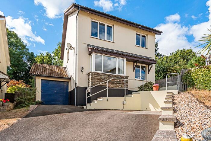 4 Bedroom Detached House For Sale In Haytor Close, Teignmouth, TQ14