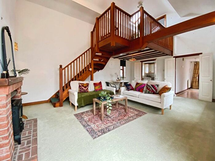 3 Bedroom Semi-Detached House For Sale In Mowbray Garth, Boroughbridge, York, YO51