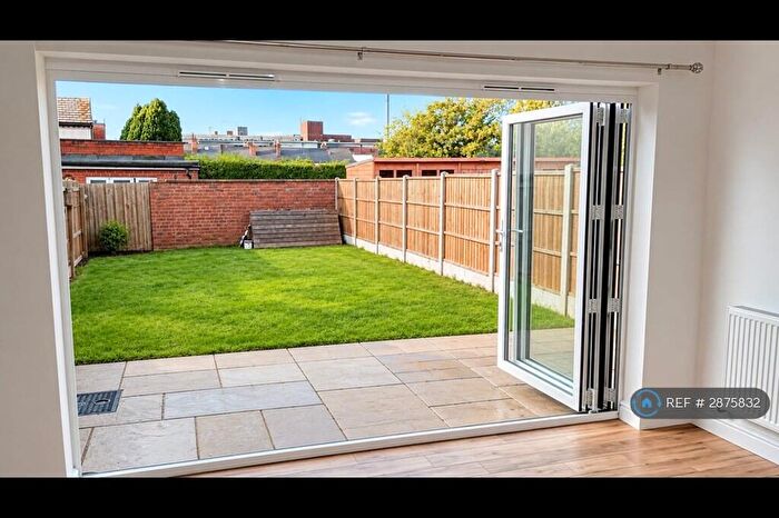 3 Bedroom Semi-Detached House To Rent In Holman Street, Kidderminster, DY11