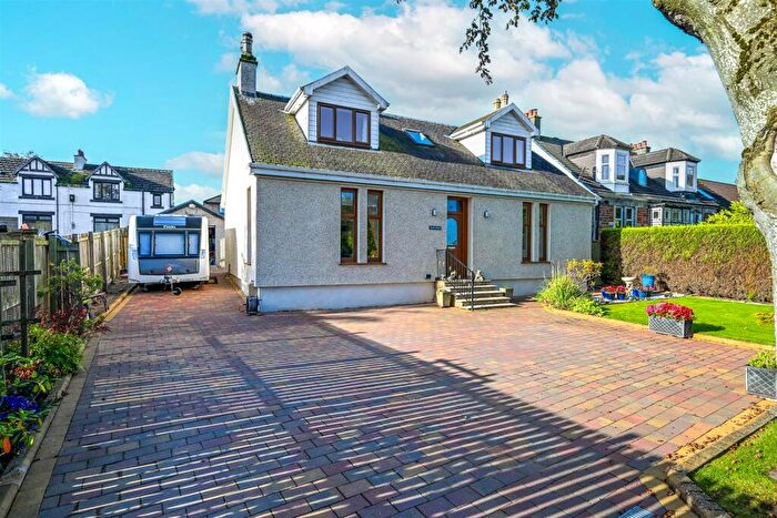 4 Bedroom Detached House For Sale In Station Place, Law, Carluke, ML8