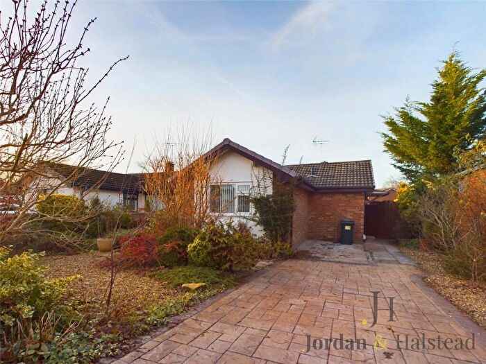 3 Bedroom Bungalow To Rent In Merton Drive, Chester, CH4