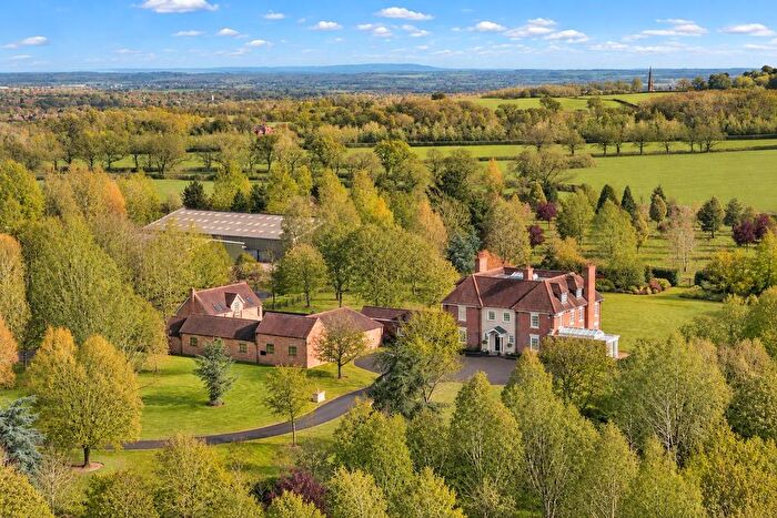 6 Bedroom Country House For Sale In Wayfield, Snitterfield, Stratford-Upon-Avon, CV37