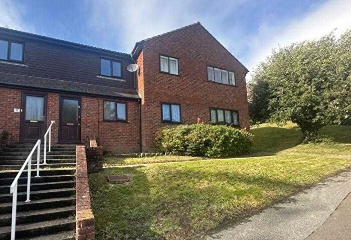 2 Bedroom Flat To Rent In Meadowbrook Court, Sandgate, Folkestone, CT20