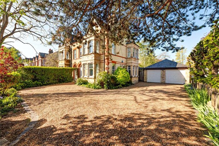 5 Bedroom Semi-Detached House For Sale In Hills Road, Cambridge, CB2