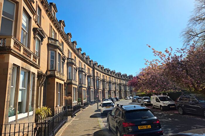 4 Bedroom Apartment For Sale In Belgrave Crescent, Edinburgh, EH4
