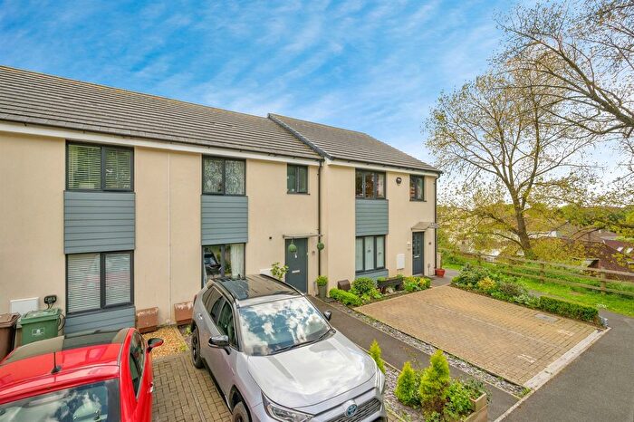 3 Bedroom Terraced House For Sale In Calstock Close, Plymouth, PL2