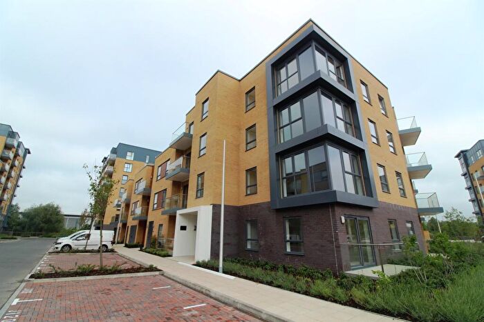 1 Bedroom Apartment To Rent In Peregrine House, Bedwyn Mews, Reading, RG2