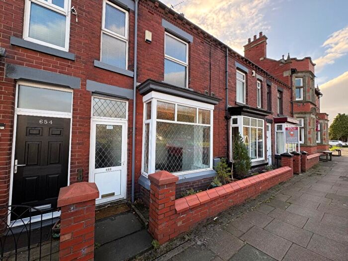 2 Bedroom Terraced House To Rent In Manchester Road, Westhoughton, Bolton, BL5