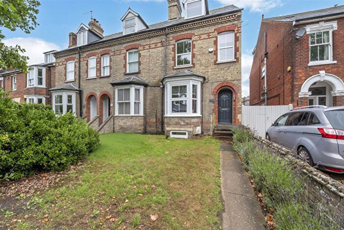 4 Bedroom End Of Terrace House For Sale In Fornham Road, Bury St. Edmunds, IP32