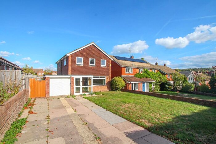 3 Bedroom Detached House For Sale In Christchurch Road, Tring, HP23