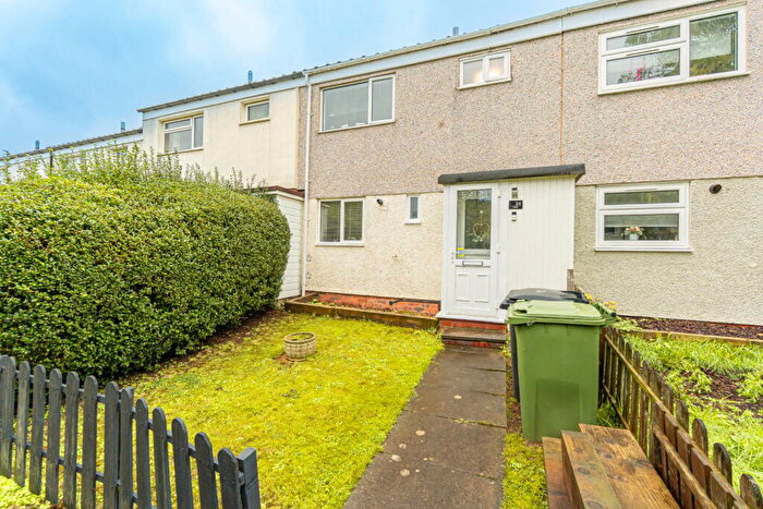 3 Bedroom Terraced House For Sale In Longdon Close, Redditch, B98