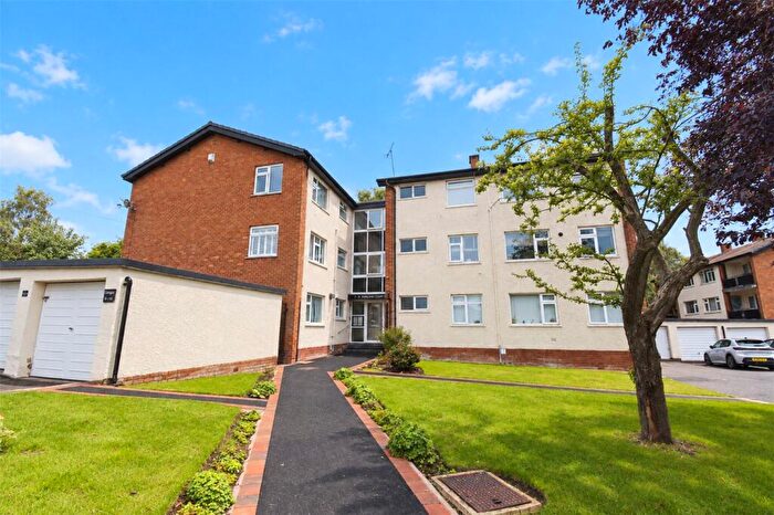 1 Bedroom Flat For Sale In Parklands Court, Arrowe Park, Wirral, CH49