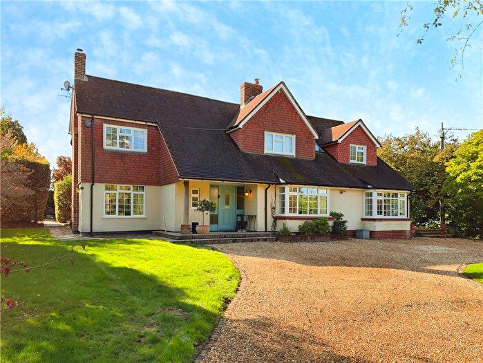 4 Bedroom Detached House For Sale In Ampfield Hill, Ampfield, Romsey, Hampshire, SO51