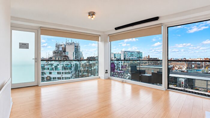 2 Bedroom Flat To Rent In Wells Street, W1T