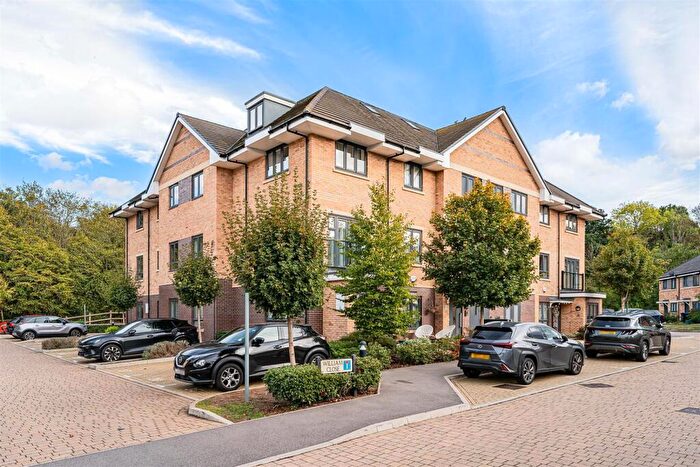 2 Bedroom Apartment For Sale In Charlotte Ct, Welwyn Garden City, AL7