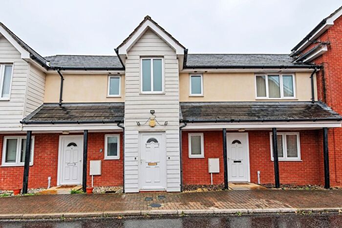 2 Bedroom Flat For Sale In Lime Tree Place, Ipswich, IP1