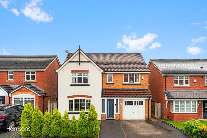 4 Bedroom Detached House For Sale In Higher Clough Close, Bolton, Lancashire, BL3
