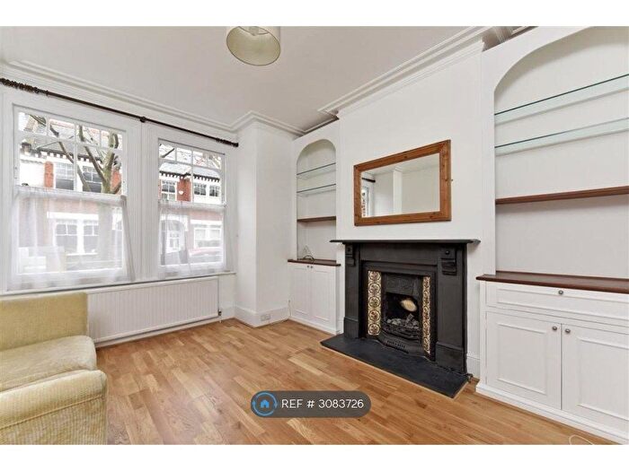 2 Bedroom Flat To Rent In Mandalay Road, London, SW4