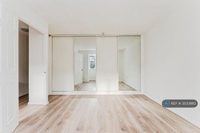 2 Bedroom Flat To Rent In Hart Court, London, E6