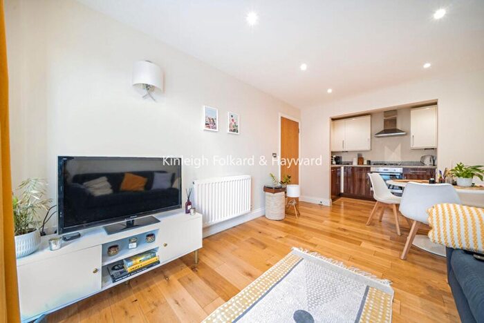 1 Bedroom Flat To Rent In Mantle Road, London, SE4