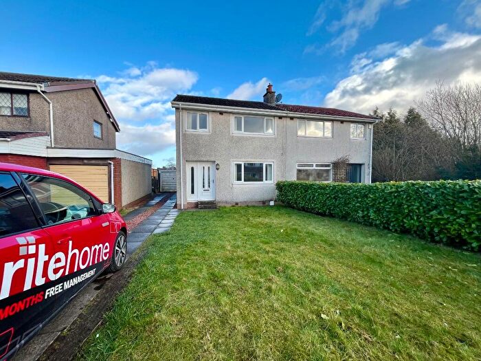3 Bedroom Semi-Detached House To Rent In , Glenview Crescent, P75