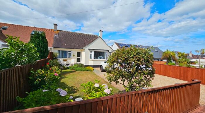 3 Bedroom Semi-Detached Bungalow For Sale In Marldon Road, Shiphay, Torquay, TQ2