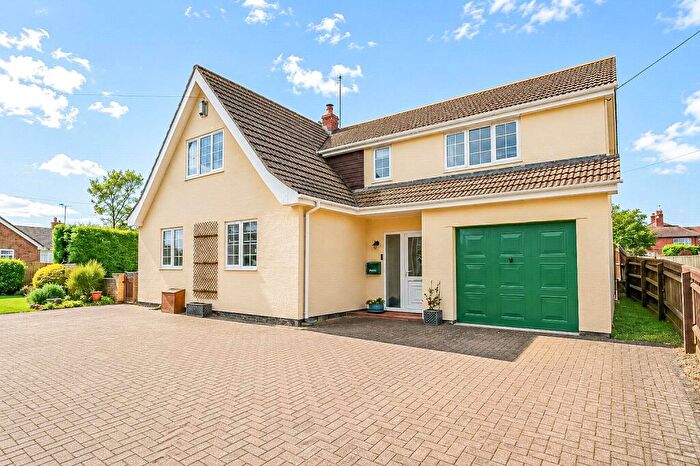 4 Bedroom Detached House For Sale In Coate, Devizes, Wiltshire, SN10