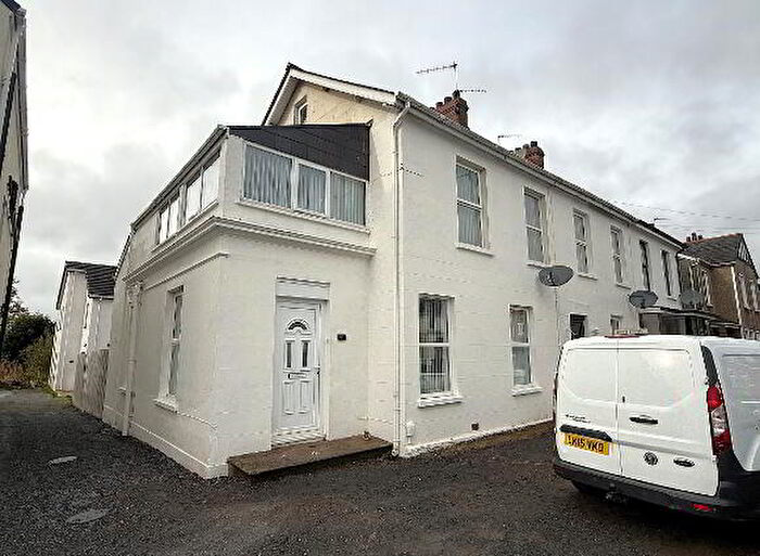 4 Bedroom End TownHouse To Rent In Antrim Road, Lisburn, BT28