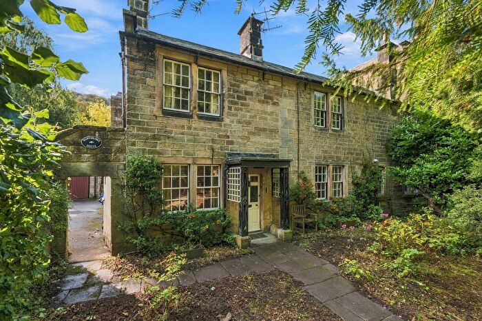 4 Bedroom Semi-Detached House For Sale In Matlock Green, Matlock, DE4