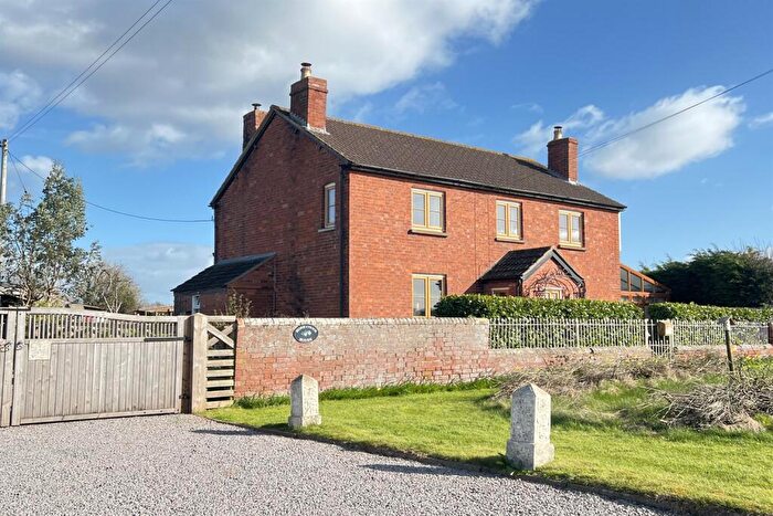 4 Bedroom Detached House For Sale In Eaton Bishop, Hereford, HR2