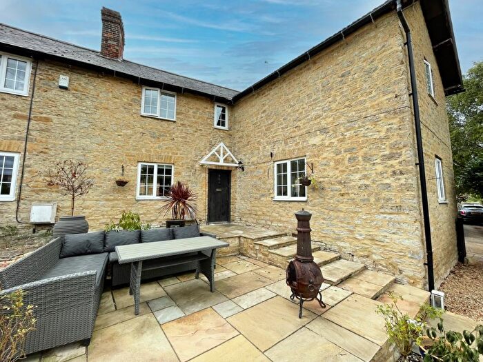 3 Bedroom Cottage To Rent In Ladybridge Terrace, Turvey, MK43