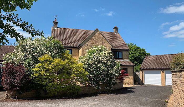 4 Bedroom Detached House For Sale In Stockley Lane, Calne, SN11