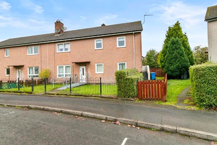 3 Bedroom Flat For Sale In Braes Avenue, Clydebank, G81